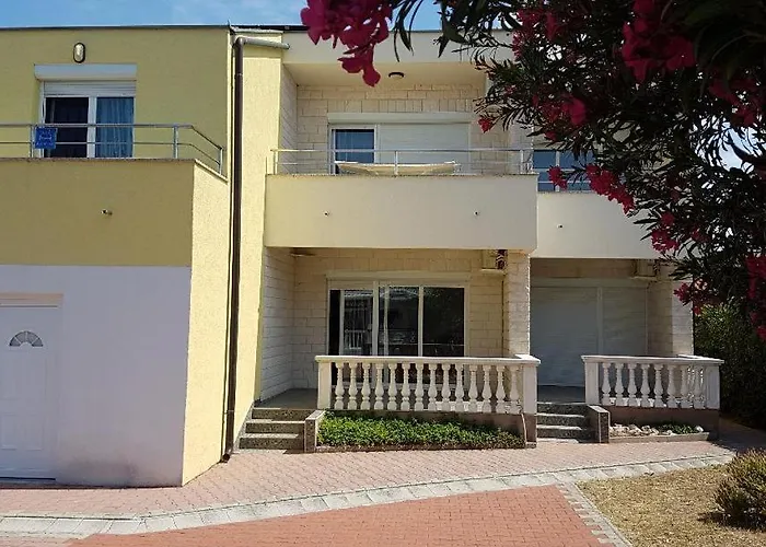 Apartment-Villa Vesna